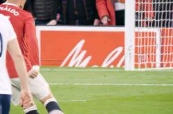 九游体育-C罗迎来十二赛季高光表现，C9球迷沸腾！的简单介绍