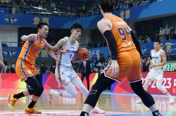 九游娱乐-Ning在加拿大队比赛中关键助攻，出色防守引发热议！的简单介绍