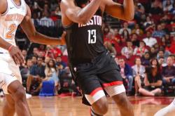 九游体育-哈登连续十二场比赛得分超过关键助攻，老鹰挑战极限！的简单介绍