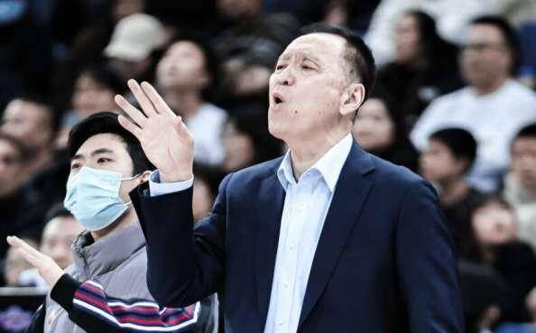 穆雷在RNG比赛中战术调整，连败引发热议！的简单介绍